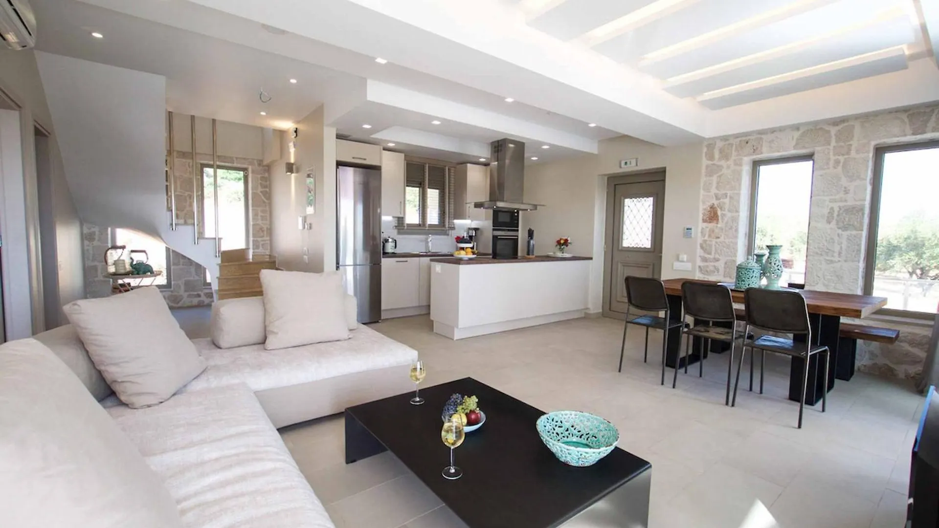 Villa Pangea Ion Trapezaki